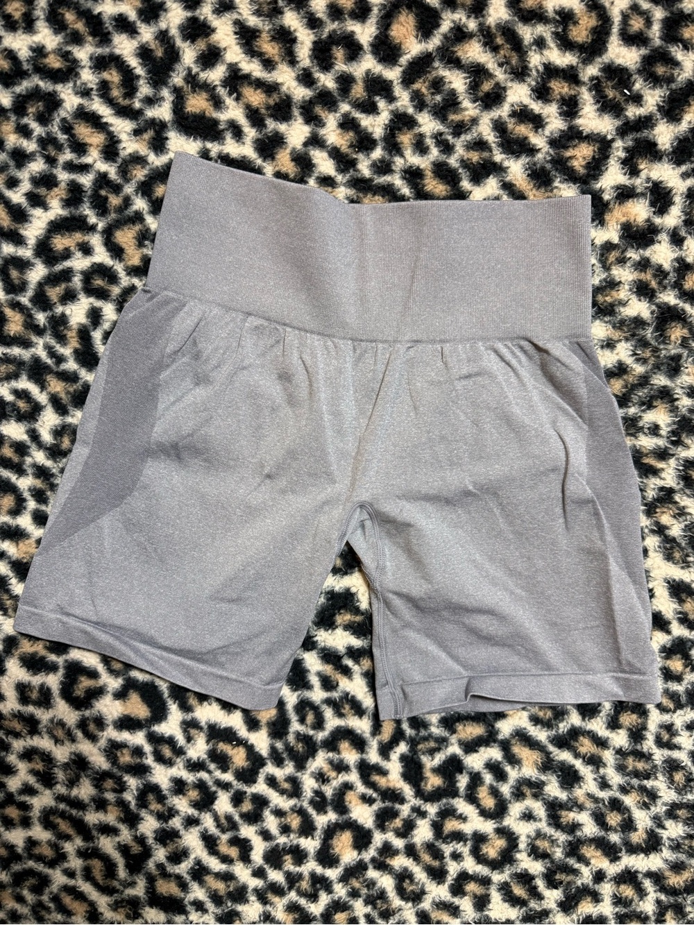 NVGTN active shorts 🩶